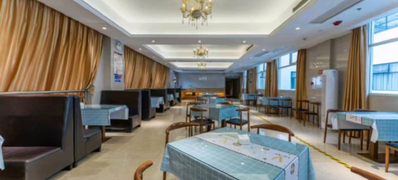 维也纳国际酒店(荆州高铁站方特店)图片