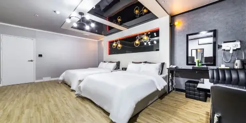 一山主葉大酒店