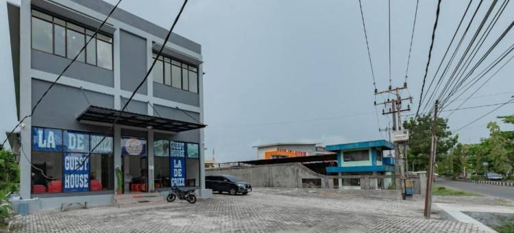 Urbanview Hotel la de Grizz Syariah Sampit by RedDoorz图片