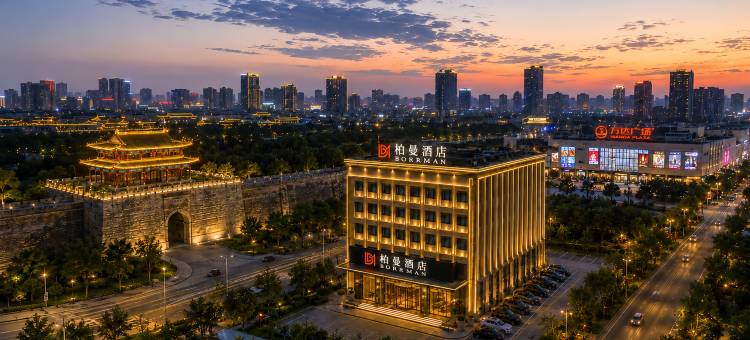 柏曼·荆州古城墙|护城河畔·观景酒店(万达广场店)图片