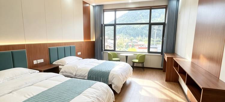 雪域风情·环山观景度假美宿(扎古录镇店)图片