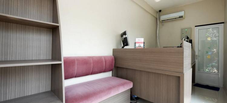 红多兹Plus伊斯兰酒店-近三宝垄百丽宫商场(RedDoorz Plus Near Paragon Mall Semarang)图片