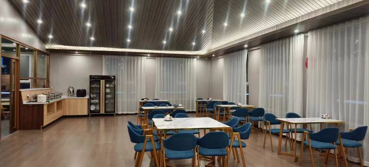 粤丰云居商务酒店(丰镇奥威花园店)图片