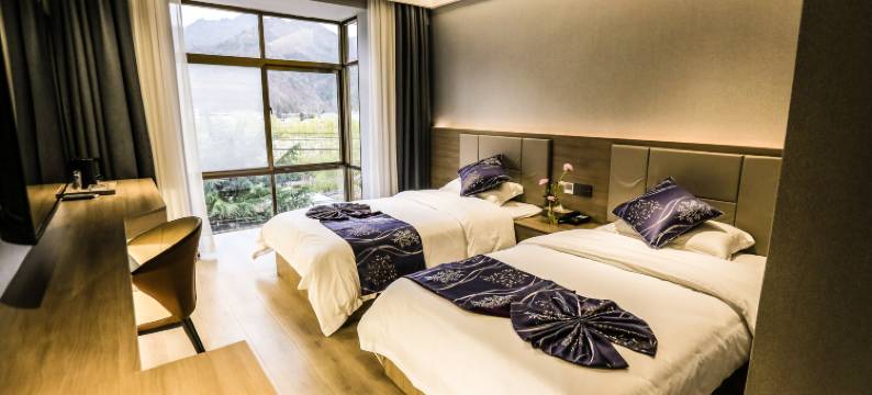 留坝县四季花居酒店图片