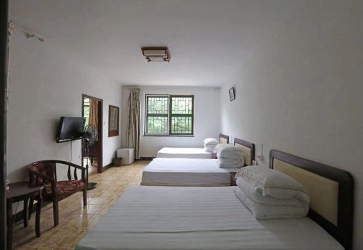 Ludao Homestay Hotel Overview