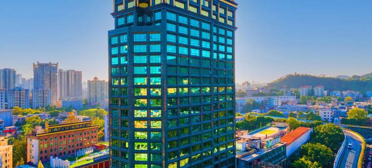 南洋长胜酒店(广州东站天平架地铁站店)图片