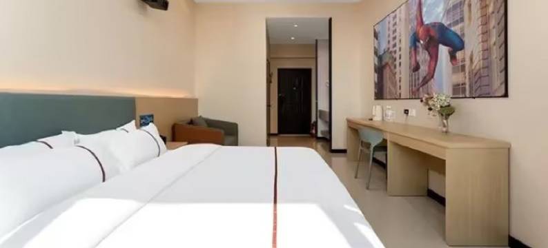 悠然轻宿影院民宿(济南火车站店)图片