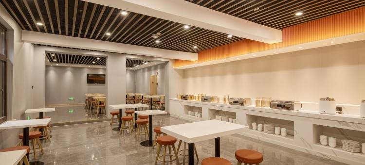 柏悦智雅精品酒店(赤峰高铁站店)图片