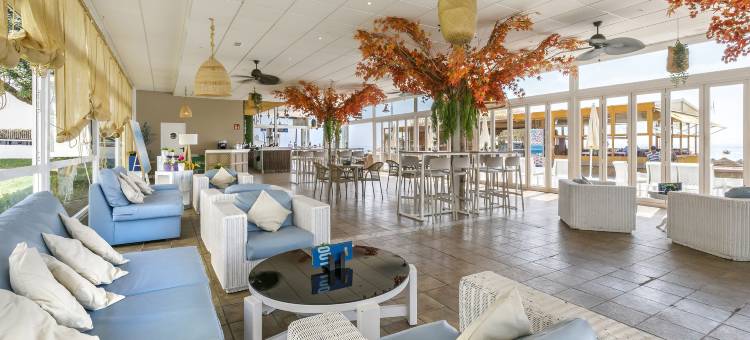 索尔港滨海酒店(Sol Puerto Marina)图片