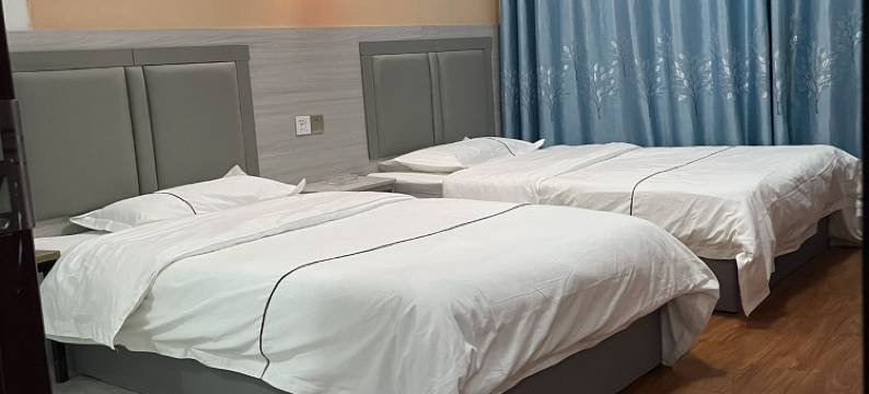 长沙四方坪鑫隆宾馆(雅雀湖地铁站店)图片