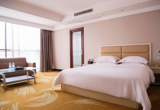 铜仁国臣酒店（铜仁高铁站店）外景图