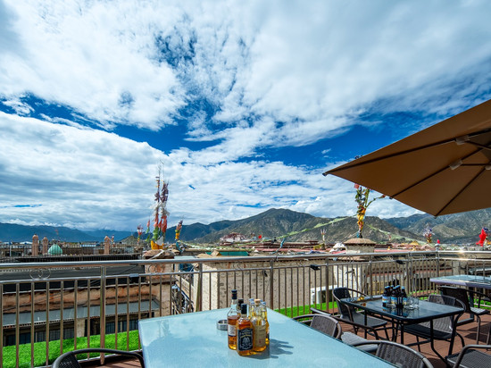 栖然酒店    Henry hotel     (大昭寺八廓街店)