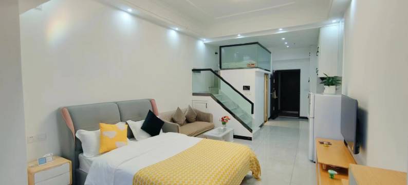 悦见拾光酒店(昆明高铁南站店)图片