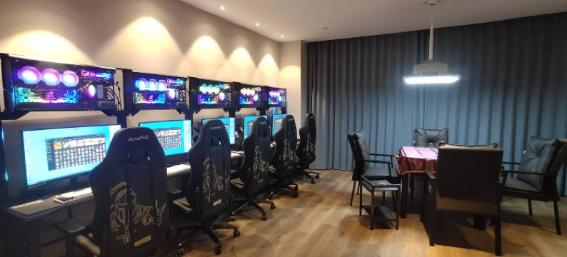 汴京电竞酒店(开封鼓楼广场清明上河园店)图片