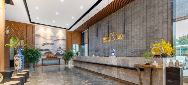 武汉维佳青舍酒店(武汉南湖理工大学店)图片