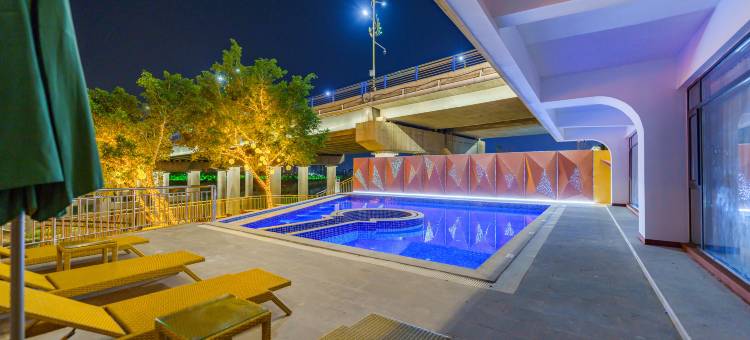 ZMAX 满兮.江景度假酒店(景洪告庄西双景星光夜市店)图片