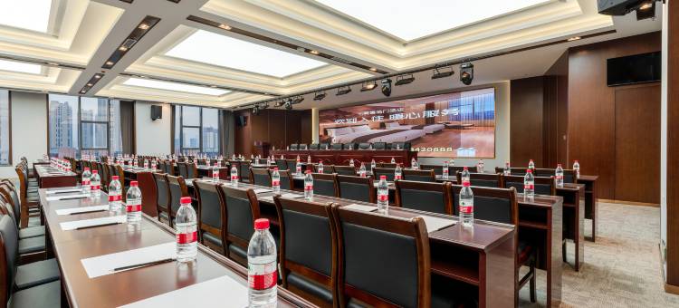 七美喜临门酒店(天美杉杉奥特莱斯省人民医院店)图片