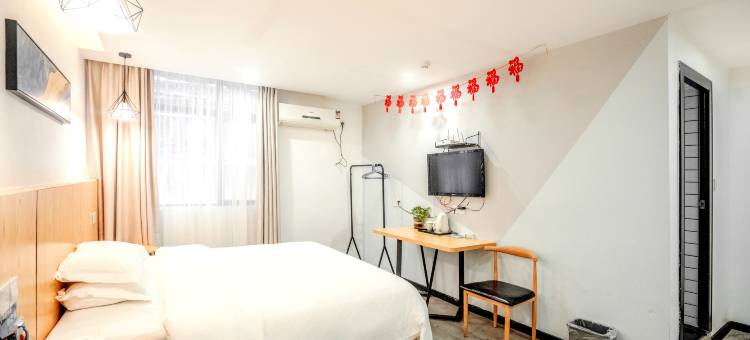 格林客栈(梧州第四中学市政广场店)图片