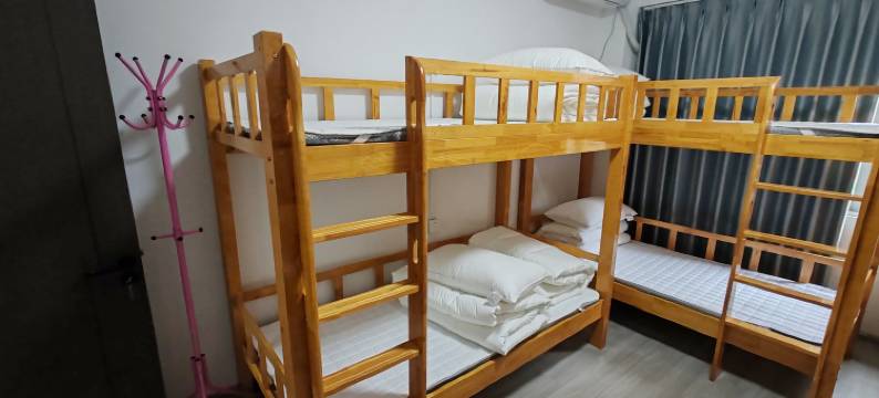 星期八青年旅舍(泉州客运中心站店)图片