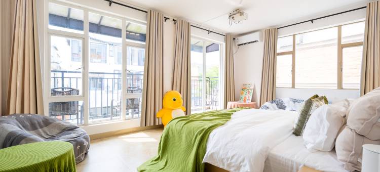 隐屿·繁花Flowers民宿(较场尾店)图片