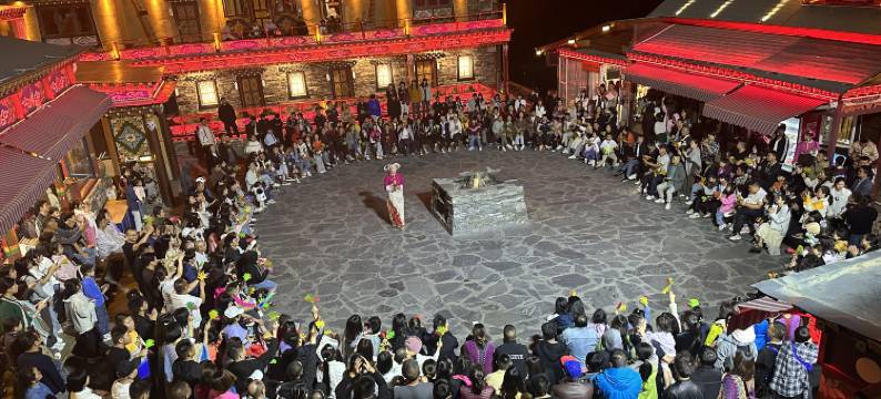 嘉绒倾城民宿(四姑娘山双桥沟景区店)图片