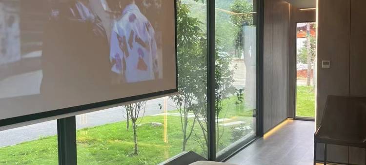 月亮湾风景区房车民宿图片