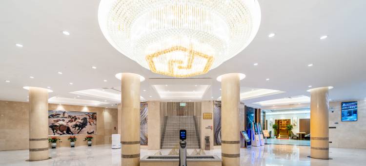 华津大酒店(哈密站店)图片