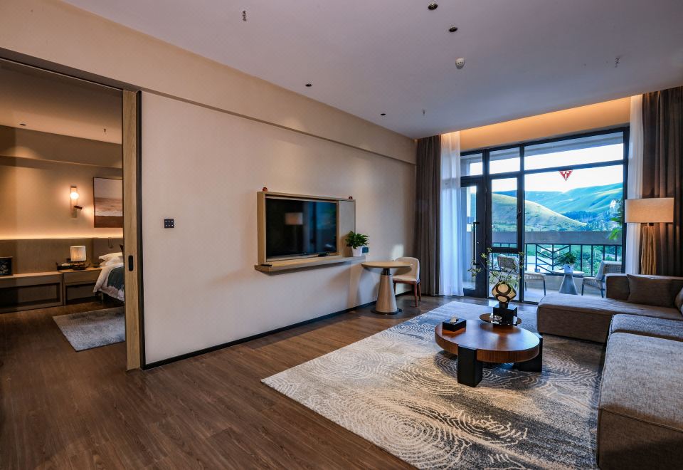 Kurdenin·Spruce Hotel Hotel Overview