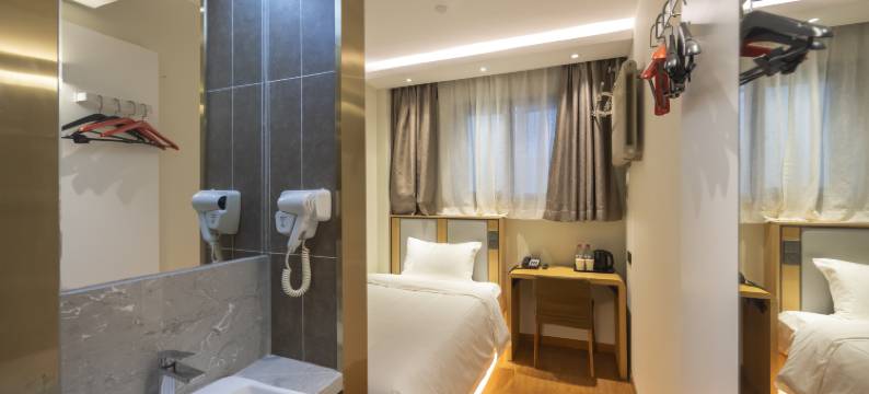 北京浪漫四季酒店(王府井大街协和医院店)图片