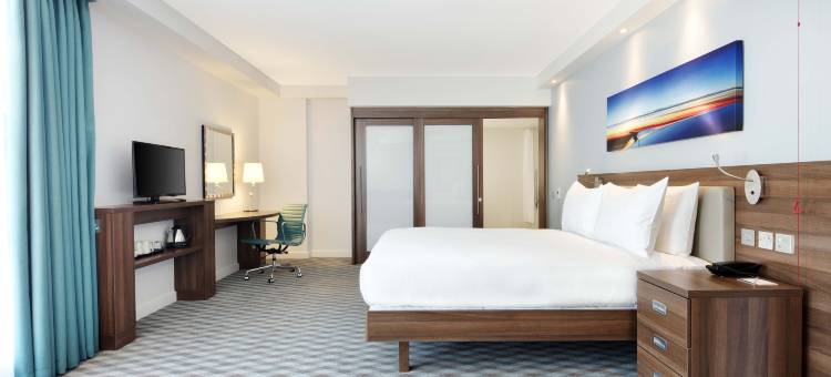 伦敦斯坦斯特德机场希尔顿欢朋酒店(Hampton by Hilton London Stansted Airport)图片