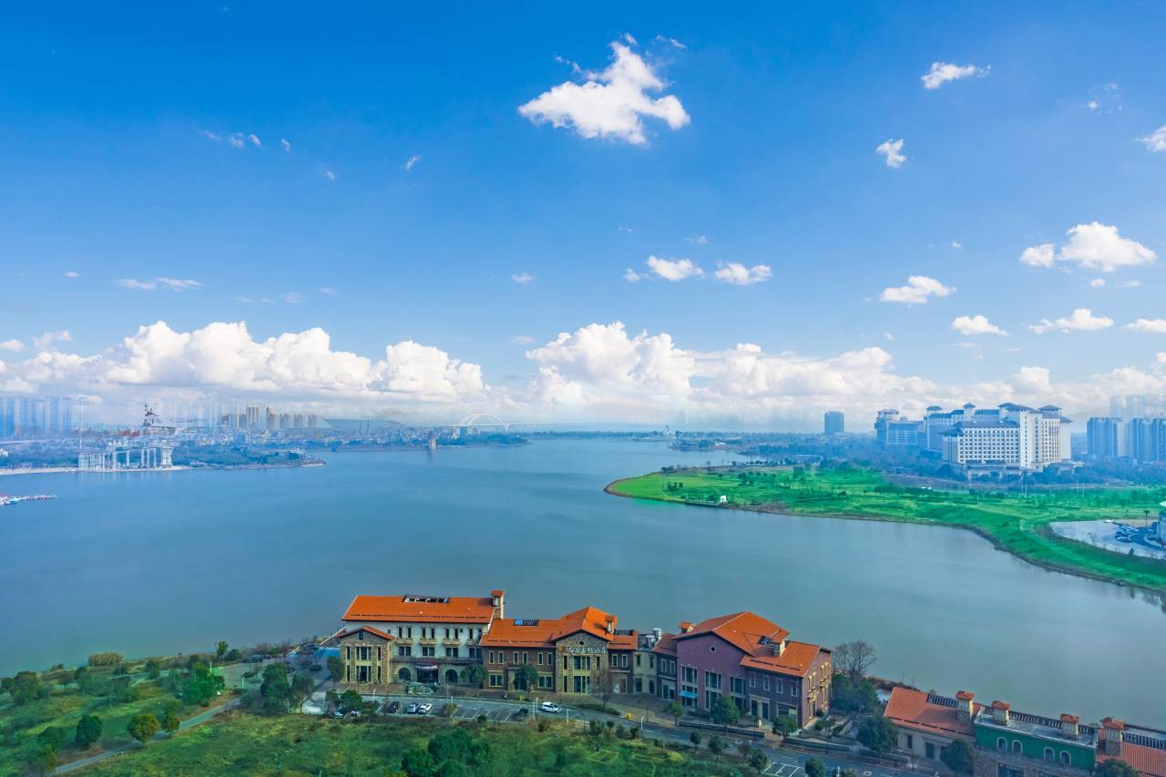 南昌融创美居酒店(九龙湖南地铁站融创乐园店)图片