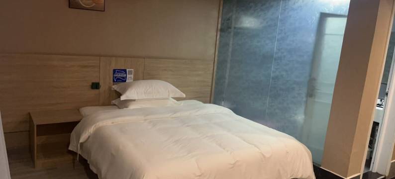 春峰酒店(恩施火车站机场店)图片