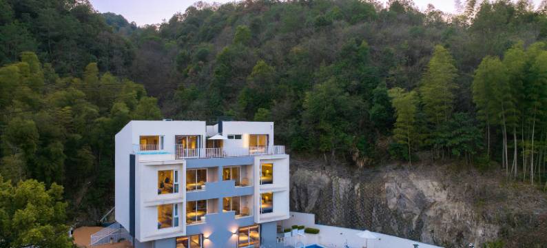 GUCHI故迟·江景汤泉民宿(OMG心跳乐园店)图片