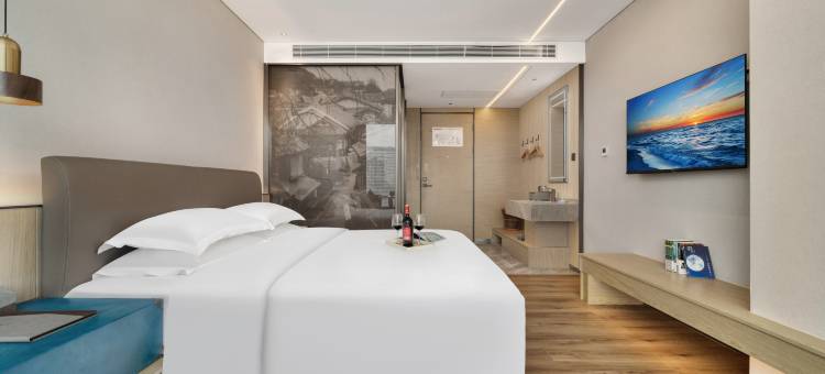 成都•亿辰博雅酒店|ProjectionPlayground(熊猫基地天府动漫城店)图片