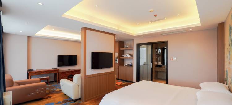 乐山广寒宫酒店(乐山高铁站嘉兴路美食街店)图片