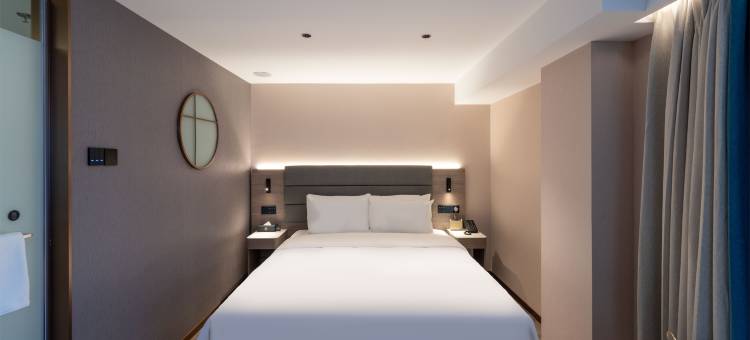 朗丽兹酒店(北京劲松潘家园北工大西门地铁站店)图片