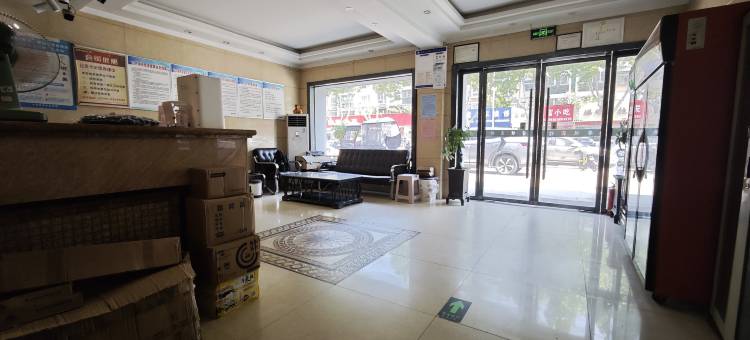 馨悦臻选酒店(阜阳商厦中心高铁西站店)图片
