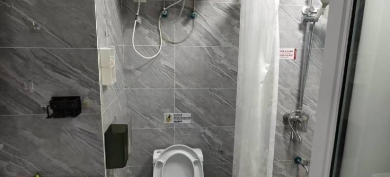 桃喜青年旅舍(弋江万达店)图片