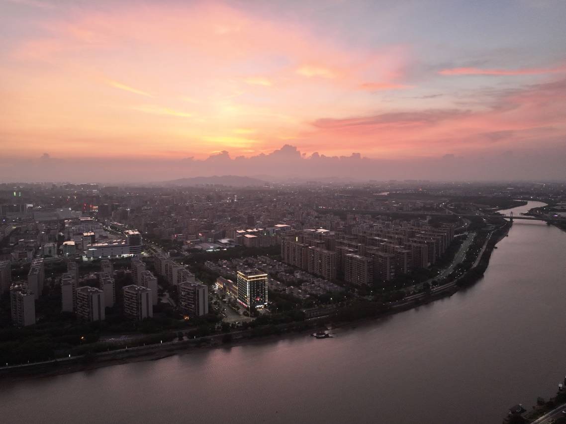 铂晶 | Platinum Crystal 铂林江景酒店(汕头高铁站店)图片