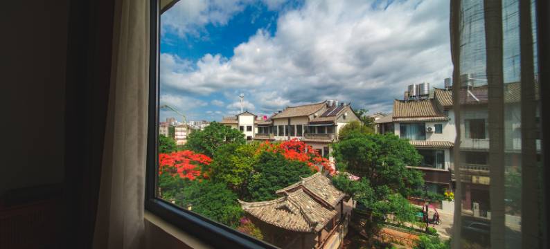 归觅精品民宿(建水古城小火车店)图片