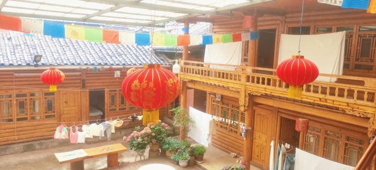 泸沽湖诺亚方舟酒店图片