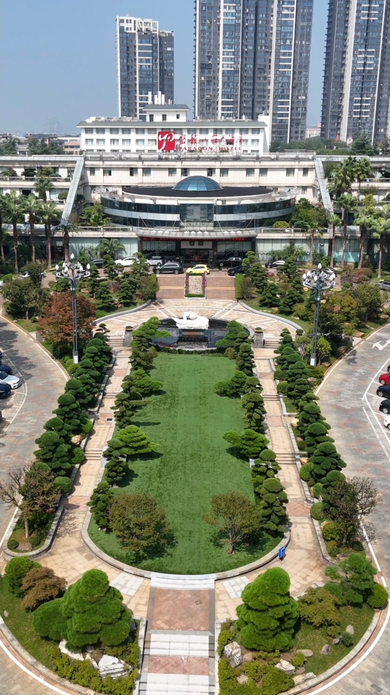 Paragon HotelOver view