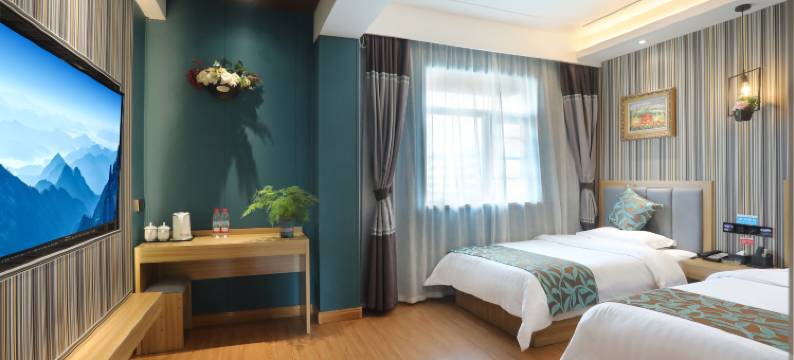 且漫主题酒店(商丘站师范学院店)图片