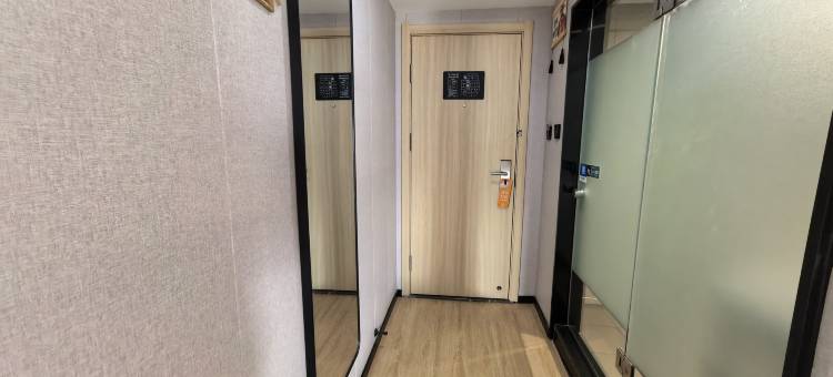 艾特轻居酒店(沈阳北站中街店)图片