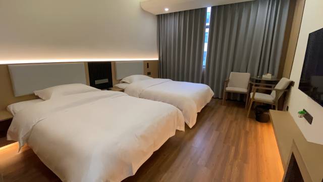 马边大风顶宾馆