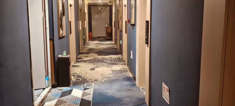 灵台车站商务宾馆图片