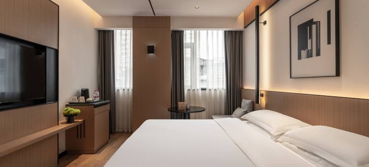 SFEEL设计师酒店(贵阳大十字广场喷水池店)图片