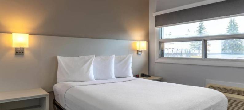 安大略康沃尔6号汽车旅馆(Motel 6 Cornwall, ON)图片