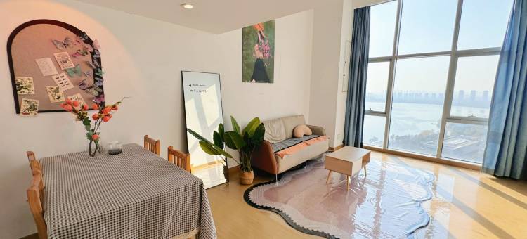 苏苏loft湖景公寓(尹山湖地铁站店)图片