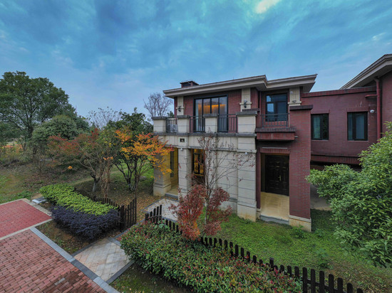 咸宁梓山湖·蜜月湾喜居别墅酒店